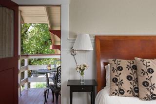 Bed & Breakfast Craftsman Inn