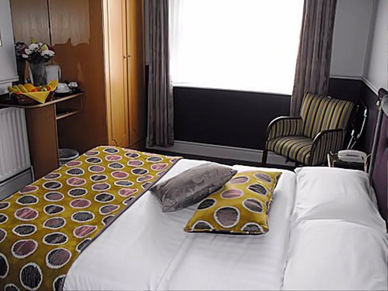 Hotel The Glen Guesthouse