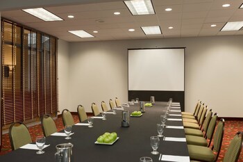 Hotel Embassy Suites Charleston