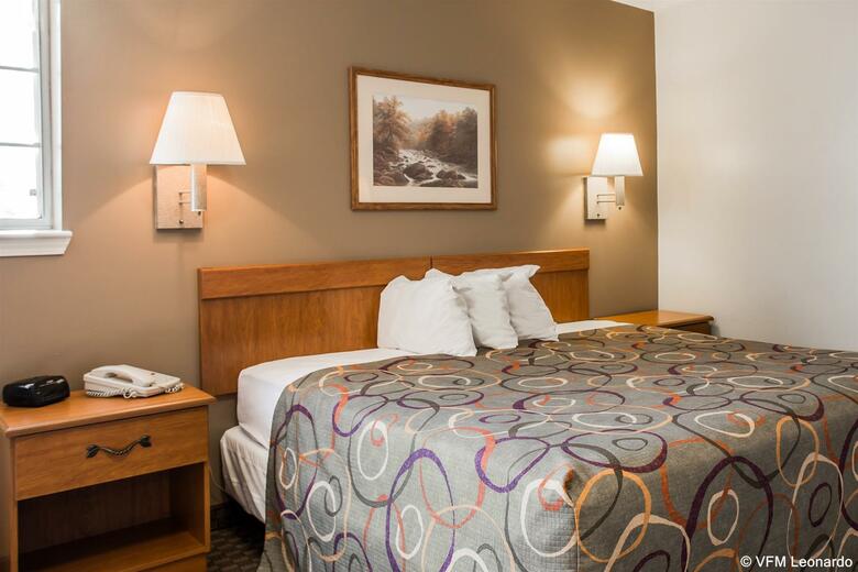 Hotel Suburban Extended Stay Concord