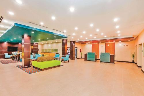 Hotel La Quinta Inn And Suites Cotulla