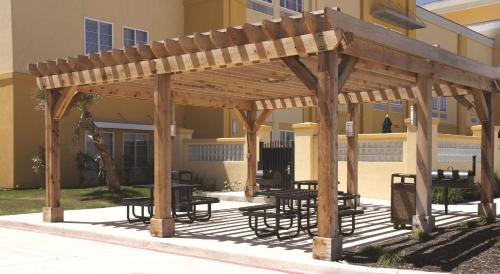 Hotel La Quinta Inn And Suites Cotulla