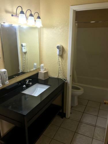 Motel Village Inn Cotulla