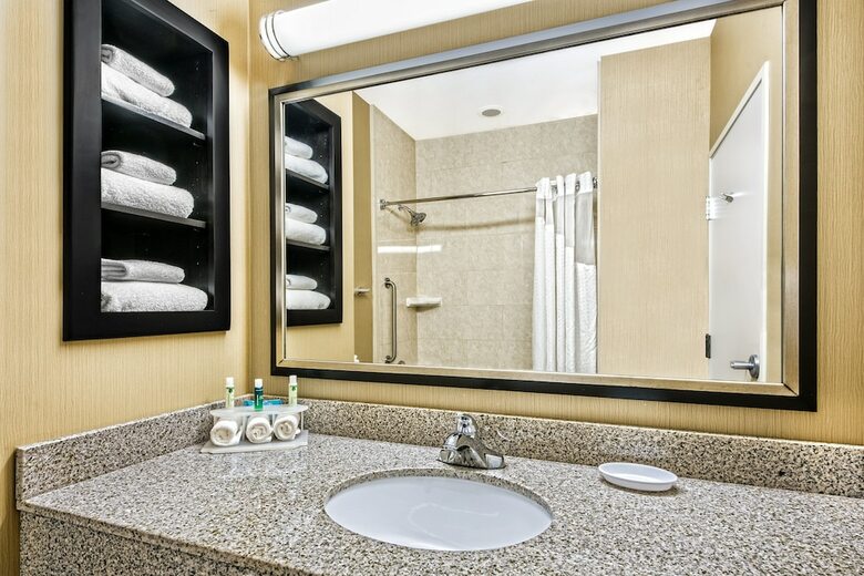 Holiday Inn Express Hotels Cotulla