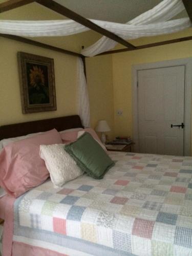 Bed & Breakfast Joy House B And B