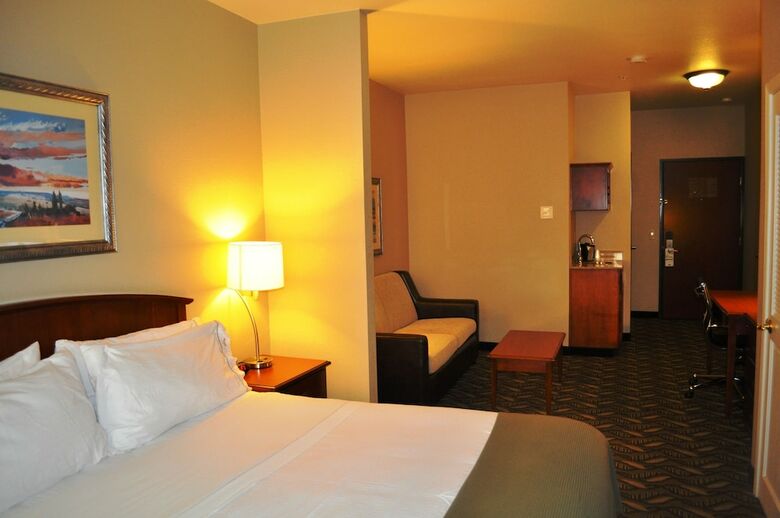 Hotel Holiday Inn Express- West Sacramento