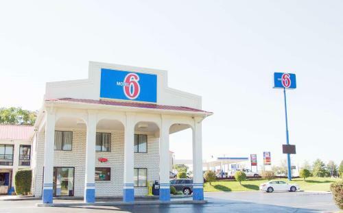 Motel 6 Cookeville