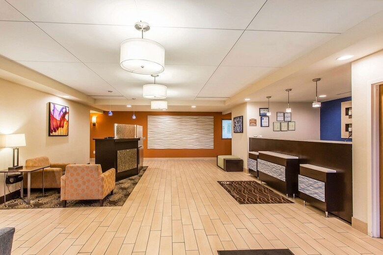 Hotel Comfort Inn & Suites Cookeville