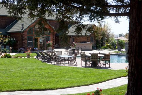 Hotel Purple Orchid Resort & Spa