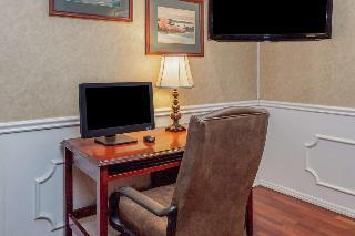 Motel Baymont Inn & Suites - Calhoun