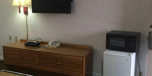 Motel Americas Best Inn - Calhoun