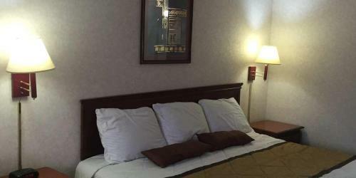 Motel Americas Best Inn - Calhoun