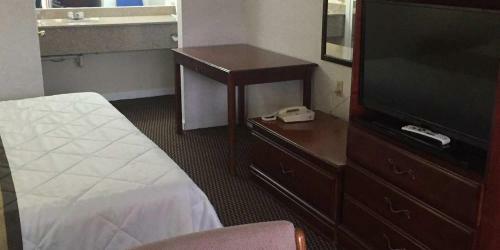 Motel Americas Best Inn - Calhoun