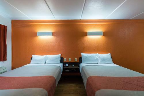 Motel 6 Baytown West - Garth Road