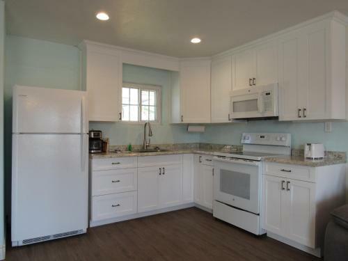 Motel Tropic Island Resort