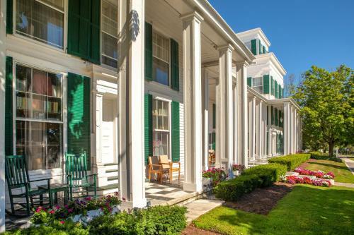 Hotel The Equinox Resort