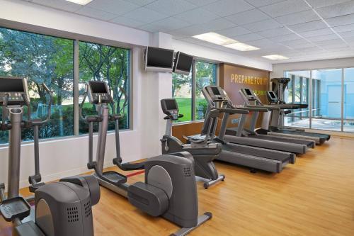 Hotel Sheraton Suites Chicago Elk Grove