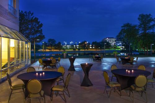 Hotel Sheraton Suites Chicago Elk Grove