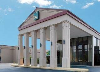 Hotel Quality Inn And Suites Kingston