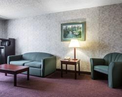 Hotel Quality Inn And Suites Kingston