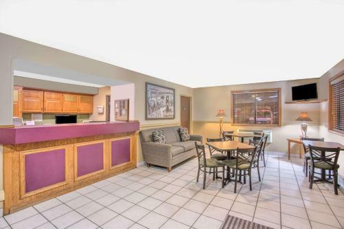 Motel Super 8 Christiansburg