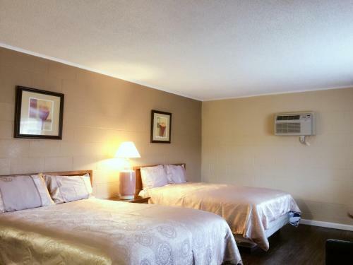 Motel Royal Inn And Suites