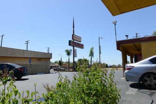 Motel Royal Inn And Suites