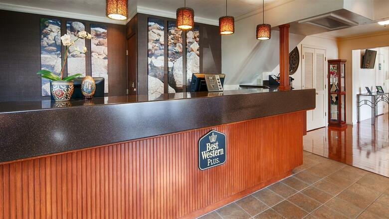 Hotel Best Western Plus Northwoods Inn