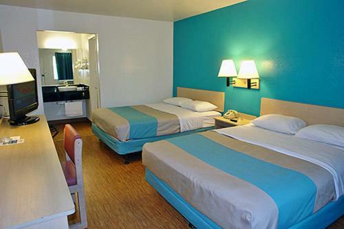 Motel 6 Del Rio