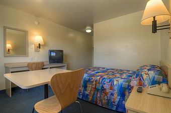 Motel 6 Needles