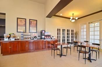 Hotel University Park Inn & Suites