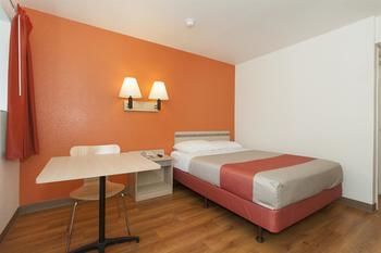 Motel 6 Davis - Sacramento Area