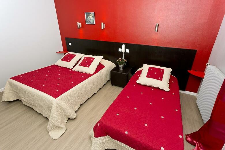 Hotel Hipotel Paris Buttes Chaumont
