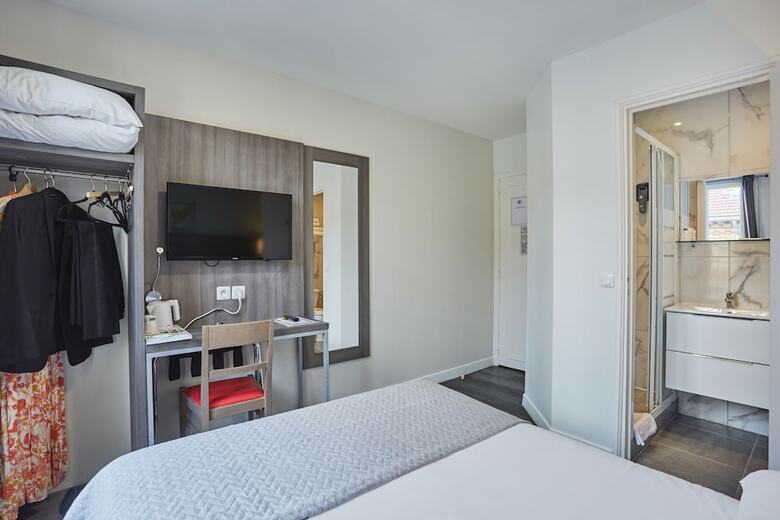 Hotel Hipotel Paris Buttes Chaumont