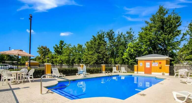 Hotel Quality Inn Saraland