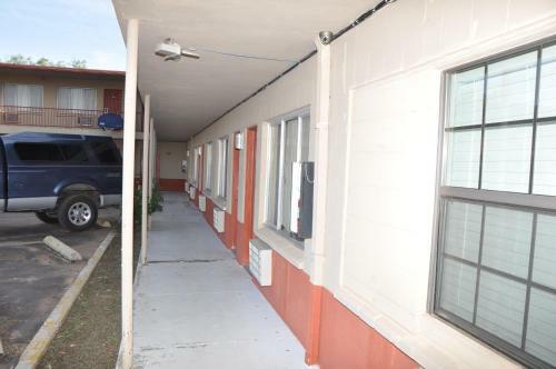 Motel Budget Inn Snyder