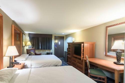 Motel Cline Shale Inn & Suites