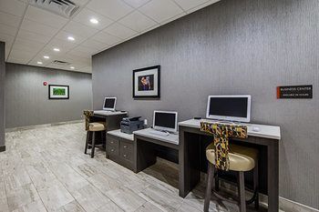 Hotel University Inn And Conference Center