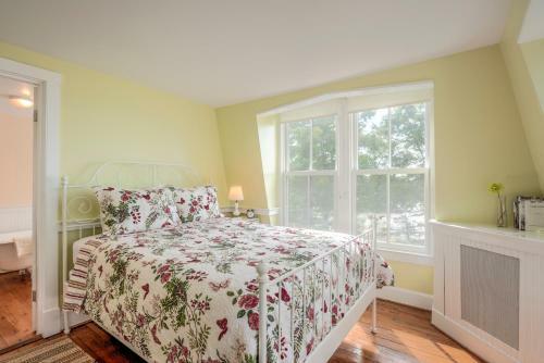 Bed & Breakfast Wades Point Inn On The Bay