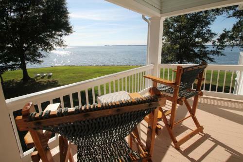 Bed & Breakfast Wades Point Inn On The Bay
