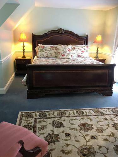 Parsonage Inn Bed And Breakfast