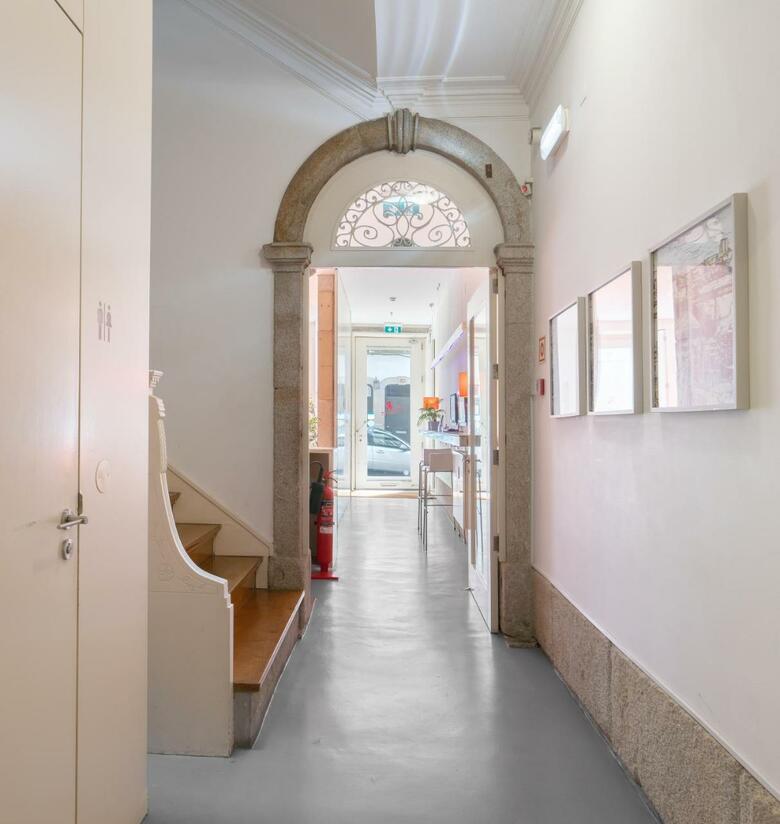 Porto Lounge Hostel & Guesthouse