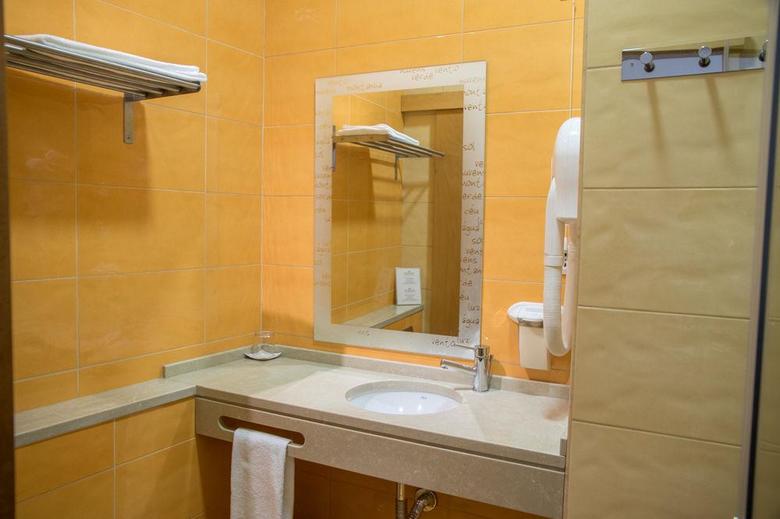 Hostal Inn Fashion Residence