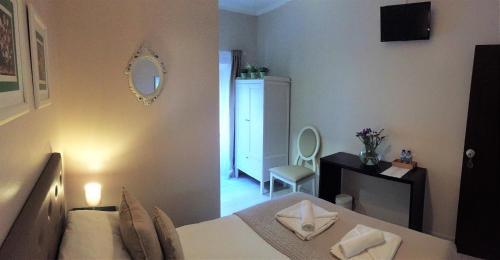 Hostal Peniche Sleep House Residence
