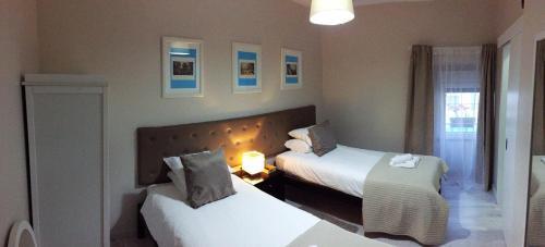 Hostal Peniche Sleep House Residence