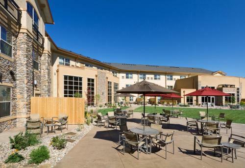 Clubhouse Hotel And Suites