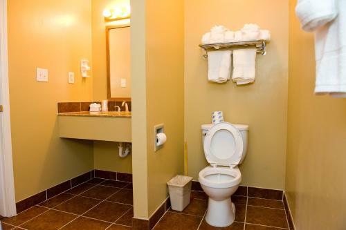 Posada Admiralty Inn & Suites - Millington