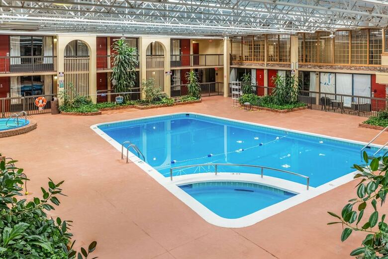 Hotel Super 8 Newport