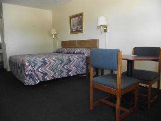 Hotel Glen Rose Inn And Suites