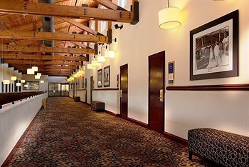 Shula's Hotel & Golf Club